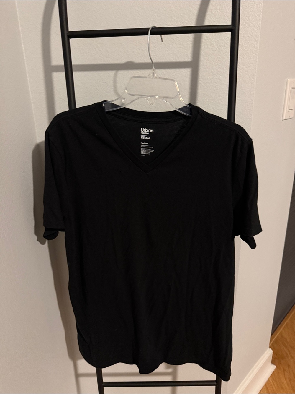 urban pipeline Black V-Neck Short Sleeve Tee